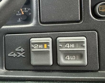 Серый Шевроле Субурбан, объемом двигателя 7.45 л и пробегом 565 тыс. км за 12000 $, фото 37 на Automoto.ua