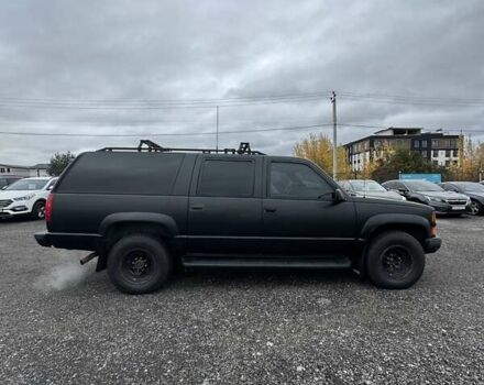 Серый Шевроле Субурбан, объемом двигателя 7.45 л и пробегом 565 тыс. км за 12000 $, фото 4 на Automoto.ua