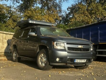 Шевроле Субурбан 2009 в Киеве на Automoto.ua Серый Шевроле Субурбан, объемом двигателя 6 л и пробегом 300 тыс. км за 26800 $, фото 1 на Automoto.ua