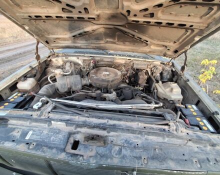 Зеленый Шевроле Субурбан, объемом двигателя 6 л и пробегом 10 тыс. км за 5500 $, фото 9 на Automoto.ua