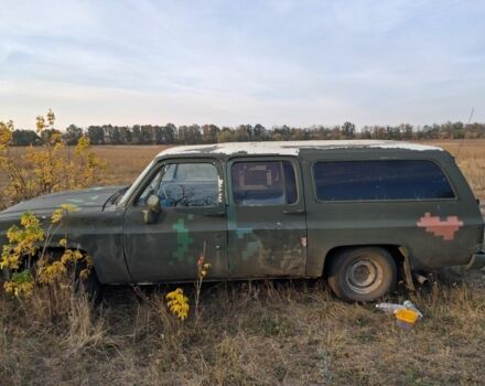 Зеленый Шевроле Субурбан, объемом двигателя 6 л и пробегом 10 тыс. км за 5500 $, фото 10 на Automoto.ua