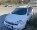 Білий Шевроле Такума, об'ємом двигуна 2 л та пробігом 250 тис. км за 599 $, фото 1 на Automoto.ua