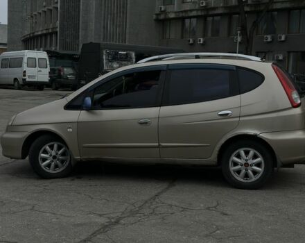 Бежевый Шевроле Такума, объемом двигателя 2 л и пробегом 191 тыс. км за 2300 $, фото 7 на Automoto.ua