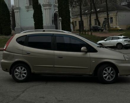 Бежевый Шевроле Такума, объемом двигателя 2 л и пробегом 191 тыс. км за 2300 $, фото 3 на Automoto.ua