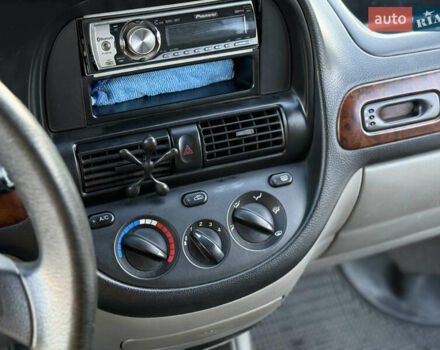 Бежевый Шевроле Такума, объемом двигателя 2 л и пробегом 132 тыс. км за 2800 $, фото 14 на Automoto.ua