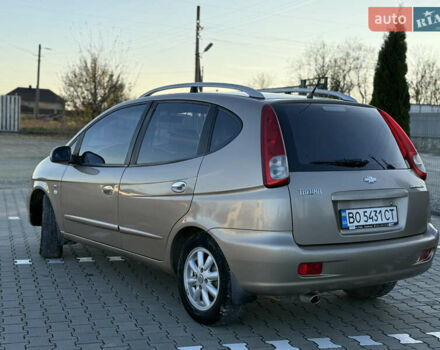 Бежевый Шевроле Такума, объемом двигателя 2 л и пробегом 132 тыс. км за 3150 $, фото 4 на Automoto.ua