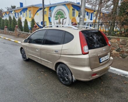 Бежевый Шевроле Такума, объемом двигателя 2 л и пробегом 250 тыс. км за 1900 $, фото 3 на Automoto.ua