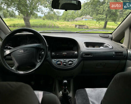 Черный Шевроле Такума, объемом двигателя 1.6 л и пробегом 240 тыс. км за 2000 $, фото 4 на Automoto.ua