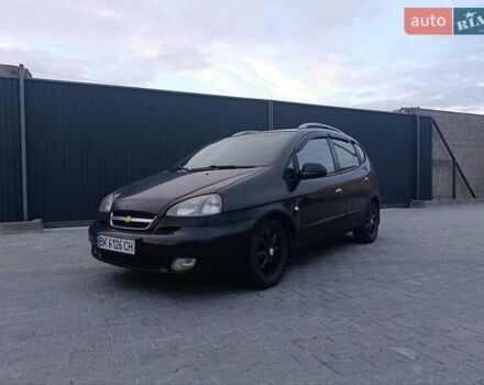 Черный Шевроле Такума, объемом двигателя 2 л и пробегом 300 тыс. км за 2450 $, фото 2 на Automoto.ua