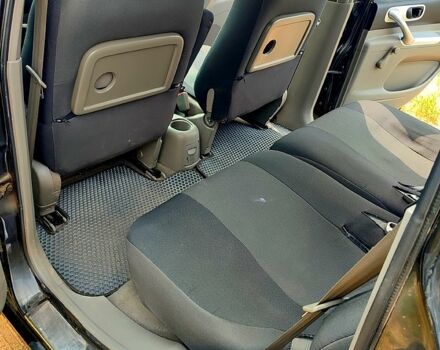 Черный Шевроле Такума, объемом двигателя 1.6 л и пробегом 250 тыс. км за 3600 $, фото 4 на Automoto.ua