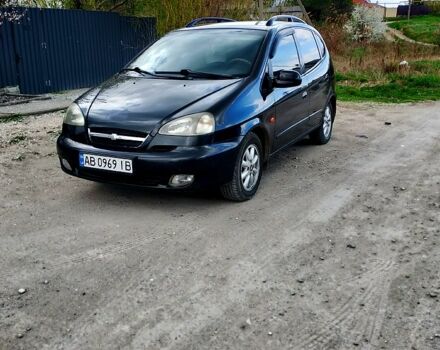 Черный Шевроле Такума, объемом двигателя 2 л и пробегом 192 тыс. км за 3550 $, фото 1 на Automoto.ua