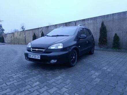 Черный Шевроле Такума, объемом двигателя 2 л и пробегом 200 тыс. км за 2650 $, фото 1 на Automoto.ua