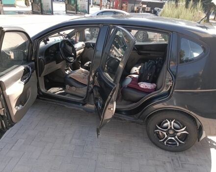 Черный Шевроле Такума, объемом двигателя 1.6 л и пробегом 290 тыс. км за 3500 $, фото 1 на Automoto.ua