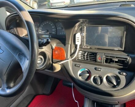 Красный Шевроле Такума, объемом двигателя 2 л и пробегом 350 тыс. км за 2800 $, фото 6 на Automoto.ua