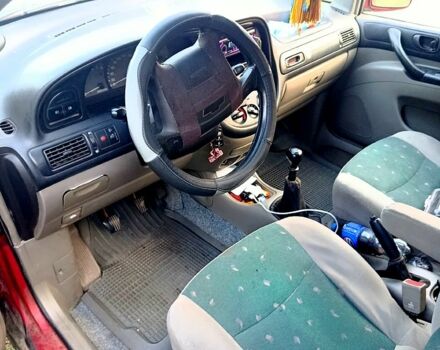 Красный Шевроле Такума, объемом двигателя 1.6 л и пробегом 305 тыс. км за 1750 $, фото 4 на Automoto.ua