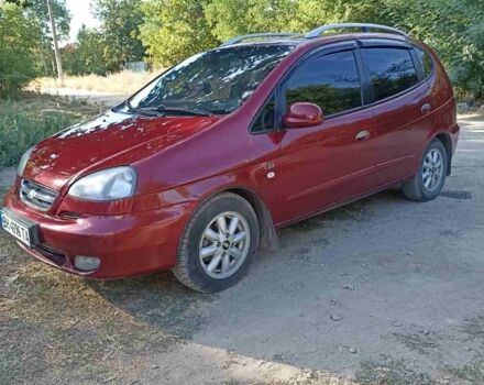 Красный Шевроле Такума, объемом двигателя 2 л и пробегом 235 тыс. км за 2300 $, фото 2 на Automoto.ua