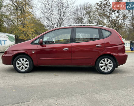 Красный Шевроле Такума, объемом двигателя 2 л и пробегом 300 тыс. км за 3000 $, фото 3 на Automoto.ua