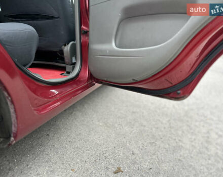 Красный Шевроле Такума, объемом двигателя 2 л и пробегом 300 тыс. км за 3000 $, фото 11 на Automoto.ua