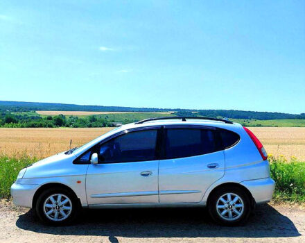 Серый Шевроле Такума, объемом двигателя 2 л и пробегом 290 тыс. км за 2900 $, фото 6 на Automoto.ua