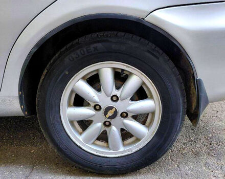 Серый Шевроле Такума, объемом двигателя 2 л и пробегом 290 тыс. км за 2900 $, фото 11 на Automoto.ua