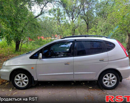 Серый Шевроле Такума, объемом двигателя 2 л и пробегом 290 тыс. км за 2900 $, фото 2 на Automoto.ua