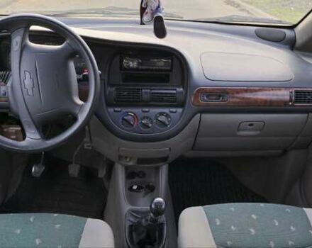 Серый Шевроле Такума, объемом двигателя 2 л и пробегом 230 тыс. км за 2700 $, фото 7 на Automoto.ua