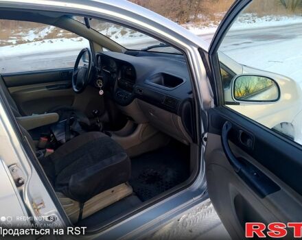 Серый Шевроле Такума, объемом двигателя 1.6 л и пробегом 150 тыс. км за 2750 $, фото 9 на Automoto.ua
