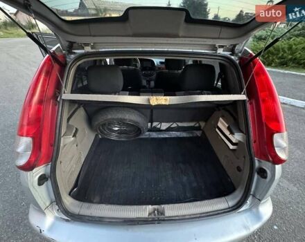 Серый Шевроле Такума, объемом двигателя 2 л и пробегом 269 тыс. км за 3500 $, фото 1 на Automoto.ua