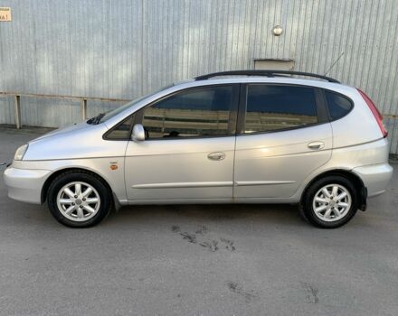 Серый Шевроле Такума, объемом двигателя 2 л и пробегом 220 тыс. км за 3400 $, фото 3 на Automoto.ua