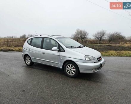 Серый Шевроле Такума, объемом двигателя 2 л и пробегом 175 тыс. км за 2300 $, фото 4 на Automoto.ua