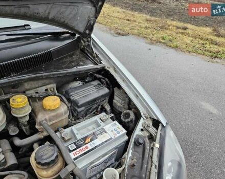 Серый Шевроле Такума, объемом двигателя 2 л и пробегом 175 тыс. км за 2300 $, фото 27 на Automoto.ua