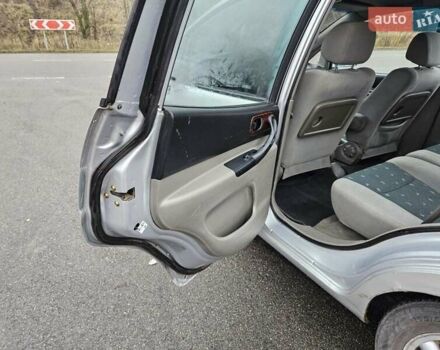 Серый Шевроле Такума, объемом двигателя 2 л и пробегом 175 тыс. км за 2300 $, фото 21 на Automoto.ua