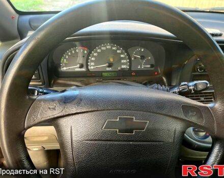 Серый Шевроле Такума, объемом двигателя 2 л и пробегом 174 тыс. км за 1800 $, фото 1 на Automoto.ua