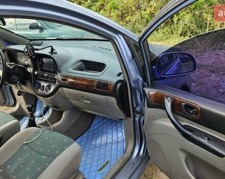 Сірий Шевроле Такума, об'ємом двигуна 2 л та пробігом 360 тис. км за 2100 $, фото 6 на Automoto.ua