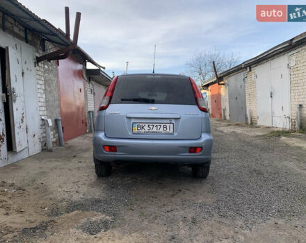 Серый Шевроле Такума, объемом двигателя 2 л и пробегом 137 тыс. км за 4000 $, фото 3 на Automoto.ua