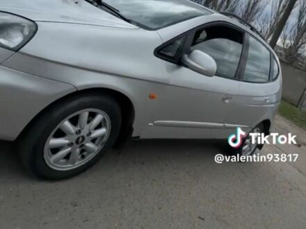 Шевроле Такума 2004 в Соленом на Automoto.ua Серый Шевроле Такума, объемом двигателя 0 л и пробегом 202 тыс. км за 3500 $, фото 1 на Automoto.ua