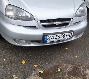 Серый Шевроле Такума, объемом двигателя 2 л и пробегом 150 тыс. км за 4200 $, фото 1 на Automoto.ua