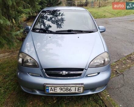 Серый Шевроле Такума, объемом двигателя 1.6 л и пробегом 258 тыс. км за 3500 $, фото 1 на Automoto.ua