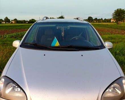 Серый Шевроле Такума, объемом двигателя 2 л и пробегом 173 тыс. км за 4900 $, фото 1 на Automoto.ua