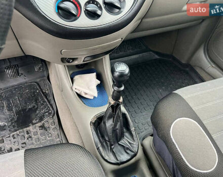 Синий Шевроле Такума, объемом двигателя 1.6 л и пробегом 378 тыс. км за 2940 $, фото 26 на Automoto.ua