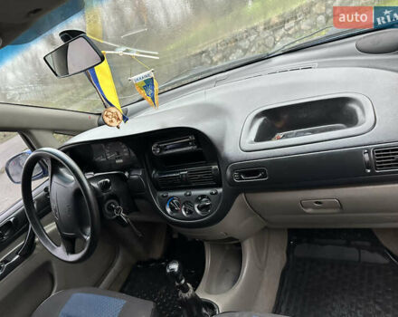 Синий Шевроле Такума, объемом двигателя 1.6 л и пробегом 224 тыс. км за 1600 $, фото 6 на Automoto.ua