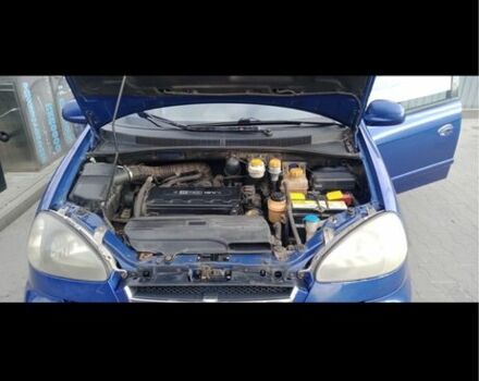 Синий Шевроле Такума, объемом двигателя 2 л и пробегом 227 тыс. км за 3000 $, фото 6 на Automoto.ua