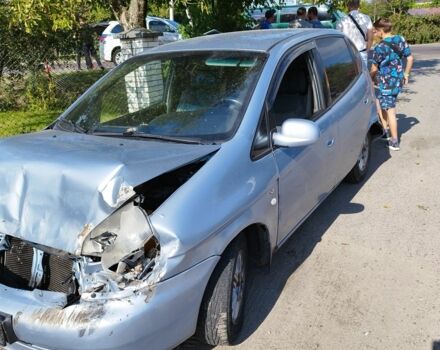 Синий Шевроле Такума, объемом двигателя 1.6 л и пробегом 292 тыс. км за 850 $, фото 1 на Automoto.ua