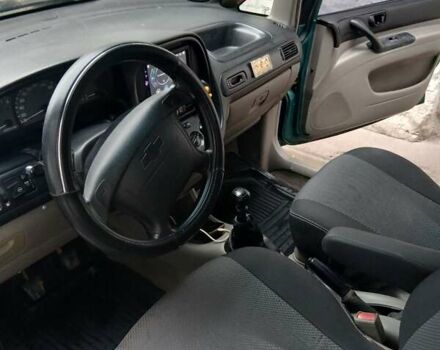 Зеленый Шевроле Такума, объемом двигателя 1.6 л и пробегом 180 тыс. км за 3100 $, фото 4 на Automoto.ua