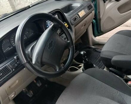 Зеленый Шевроле Такума, объемом двигателя 1.6 л и пробегом 180 тыс. км за 3100 $, фото 7 на Automoto.ua