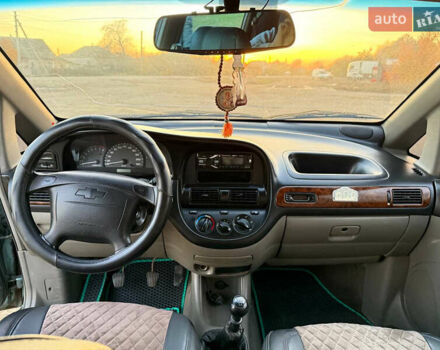 Зеленый Шевроле Такума, объемом двигателя 2 л и пробегом 250 тыс. км за 3300 $, фото 10 на Automoto.ua