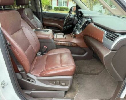 Белый Шевроле Тахо, объемом двигателя 5.3 л и пробегом 57 тыс. км за 5900 $, фото 8 на Automoto.ua