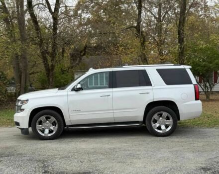 Белый Шевроле Тахо, объемом двигателя 5.3 л и пробегом 57 тыс. км за 5900 $, фото 3 на Automoto.ua