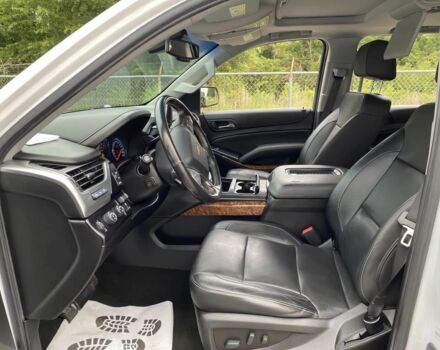 Шевроле Тахо 2018 в Одессе на Automoto.ua Белый Шевроле Тахо, объемом двигателя 6.2 л и пробегом 43 тыс. км за 13000 $, фото 9 на Automoto.ua