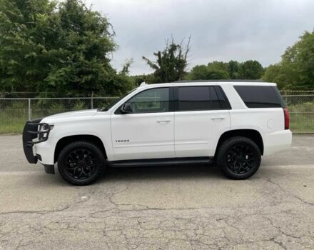 Шевроле Тахо 2018 в Одессе на Automoto.ua Белый Шевроле Тахо, объемом двигателя 6.2 л и пробегом 43 тыс. км за 13000 $, фото 3 на Automoto.ua